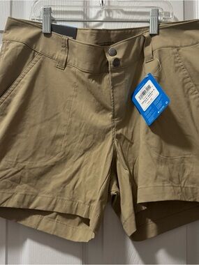 Columbia Tan Outdoor Performance Shorts